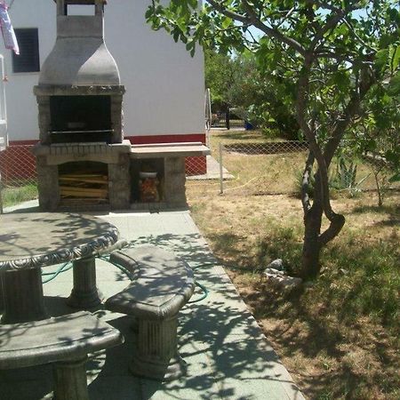 Apartmani Paklenica Starigrad Paklenica Exterior foto