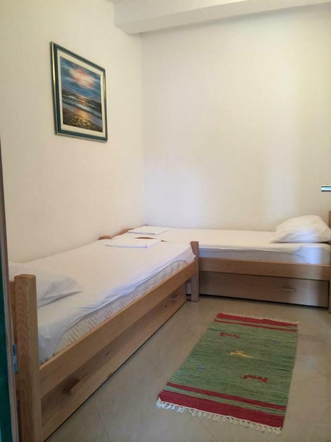 Apartmani Paklenica Starigrad Paklenica Exterior foto